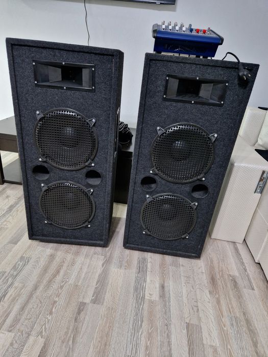 Boxe + statie negociabil