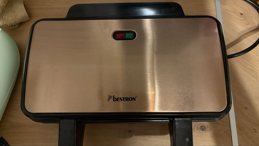 Sandwich maker Bestron