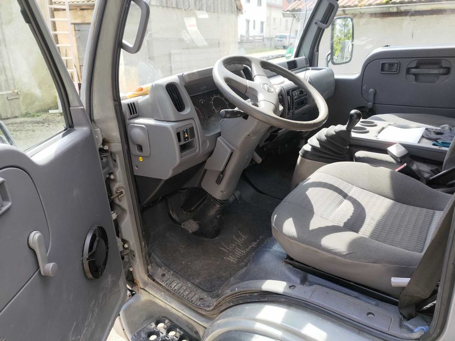 Se vinde camion de 3,5T marca Nissan capstar. 3.litri turbo diesel.