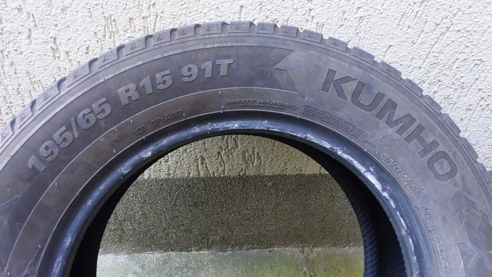 Anvelope iarna Kumho 195/65/15 dot 2024