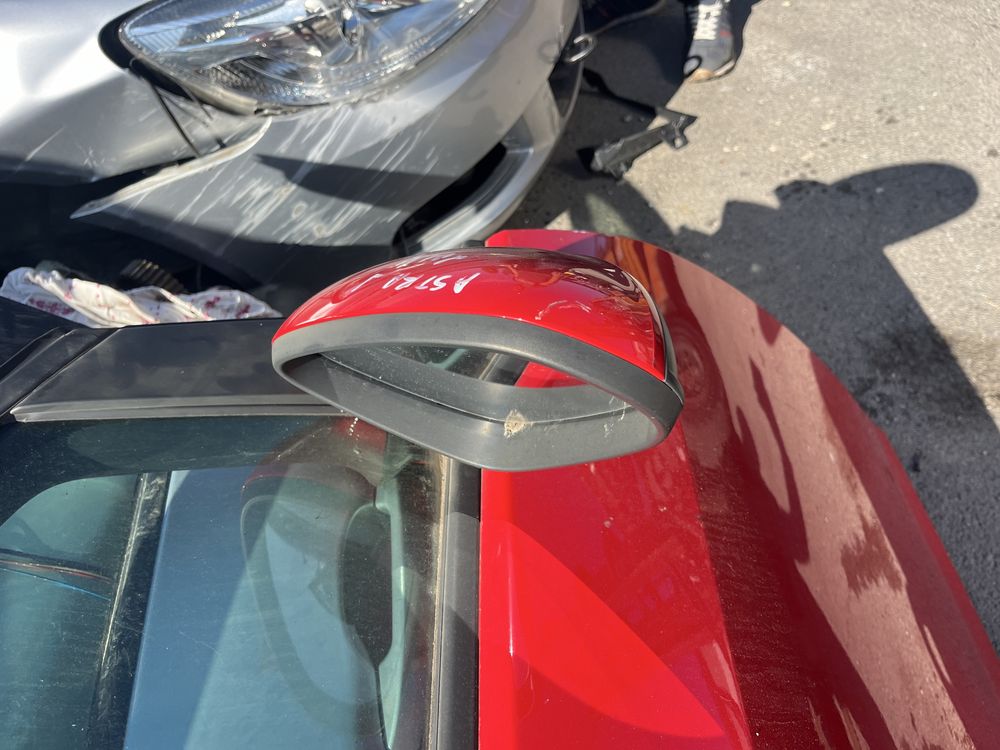 огледало Opel Astra J 2014г.