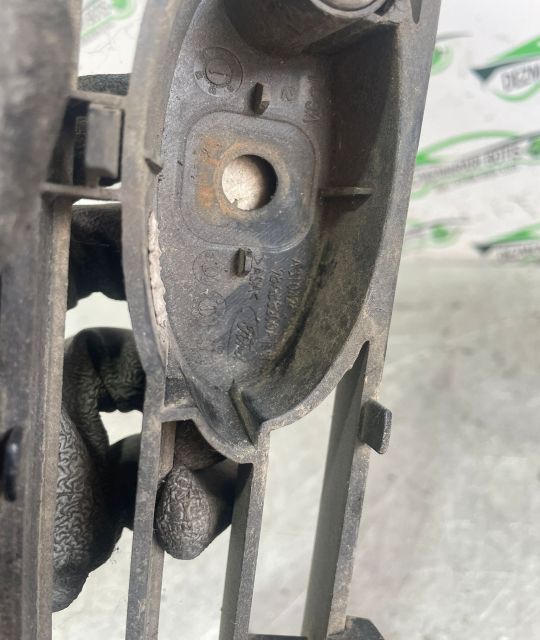 Grila radiator BBB Ford Focus prima generatie