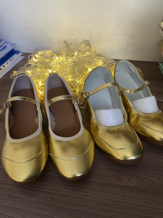 продаются золотые туфли для танцев/мероприятий