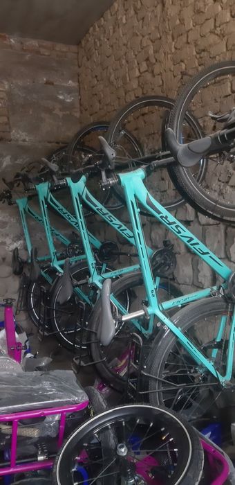 Harxil turdagi velosipedlar 1 yoshtan boshlap 70 yoshgacha