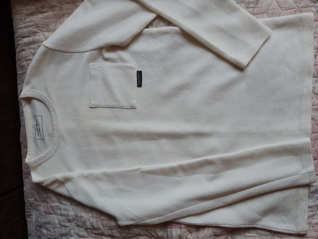 Оригинални спорни  мъжки блузи много запазени размер м