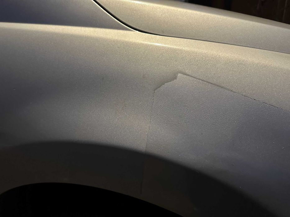 Nissan Tiida - Aproape de pomana