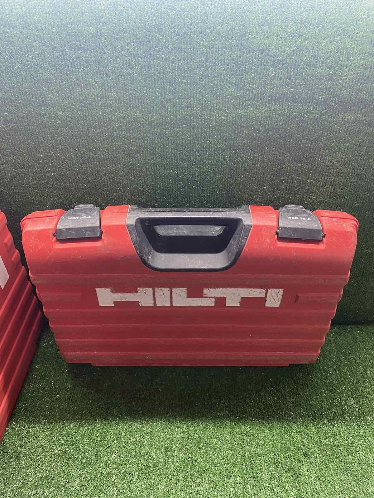 Куфари на Hilti в перфектно състояние