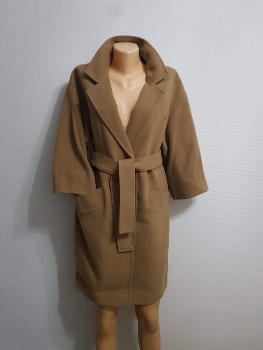 Продам пальто и пуховики