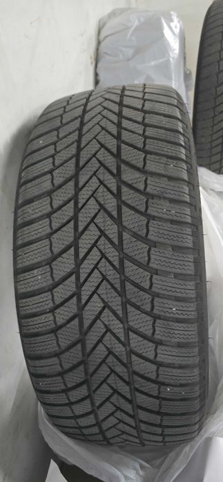 Зимни гуми 20 цола за джип Bridgestone Blizzak LM005