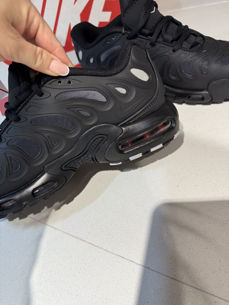 Намаление Nike Air max plus drift