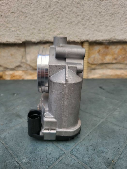 Дроселова клапа VEMO V10-81-0050