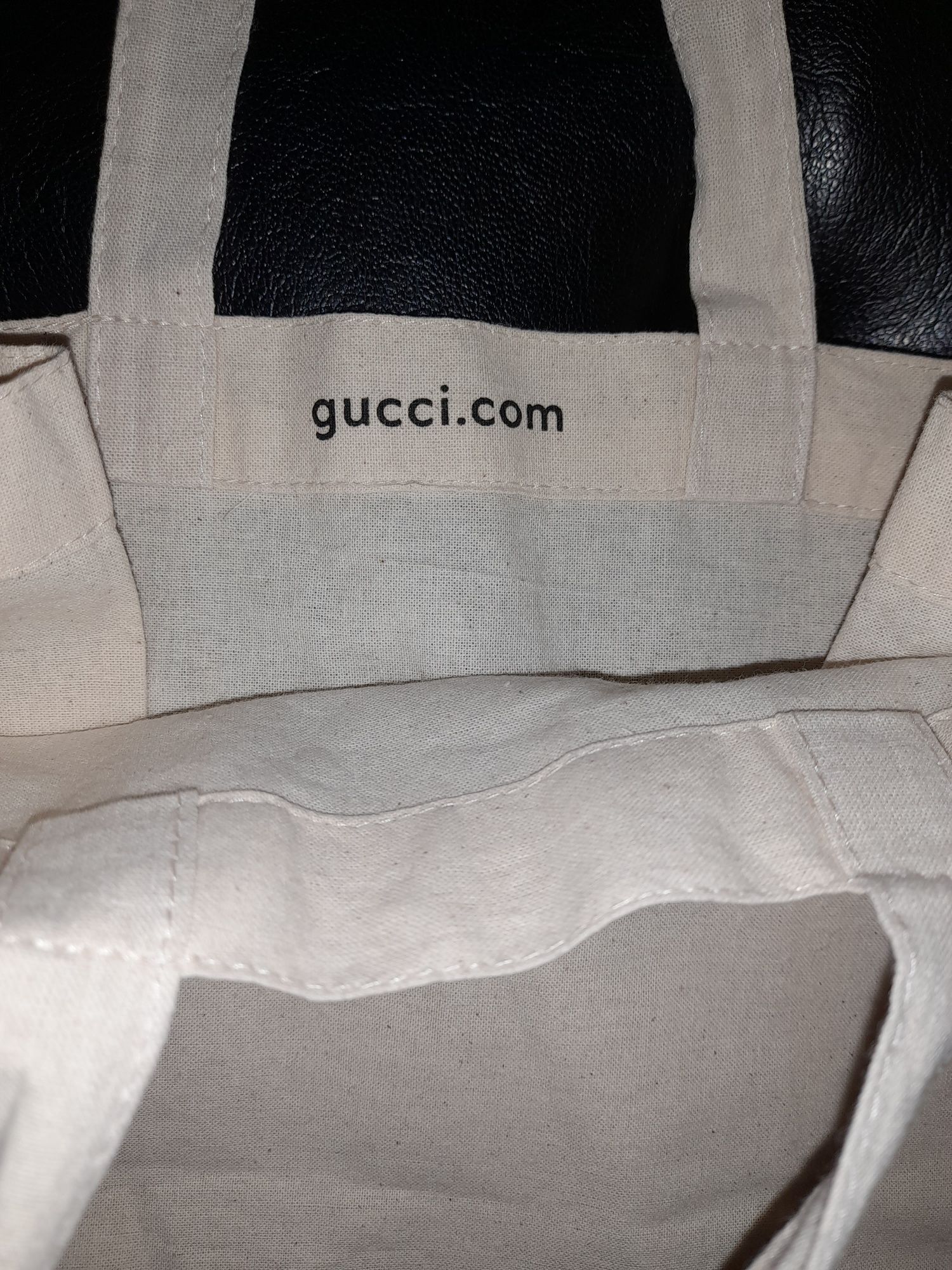 Подаръчна торбичка на Gucci