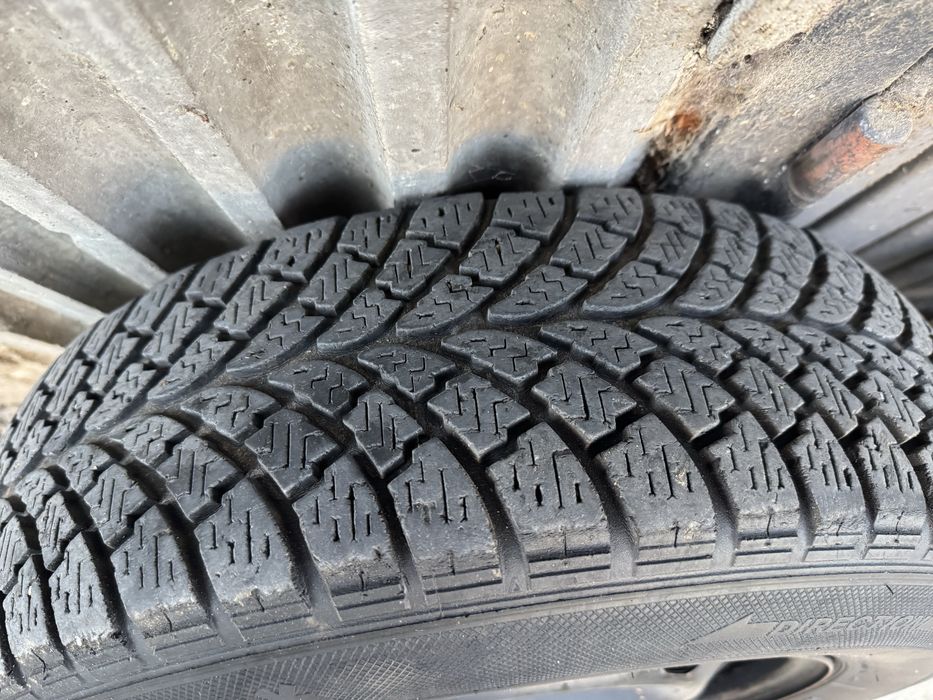 Железни джанти със зимни гуми Ласа14/5*110 187/80/14