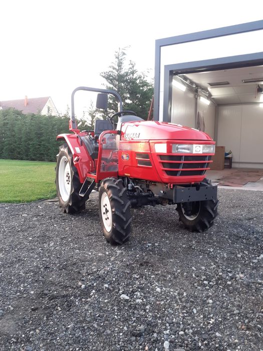 Tractor japonez kubota yanmar 26cp4x4