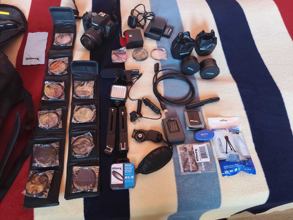 Canon Eos 200D+Пълен комплект за фотография.