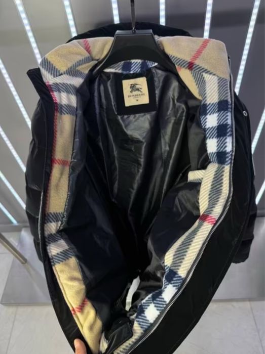 Geaca neagra burberry