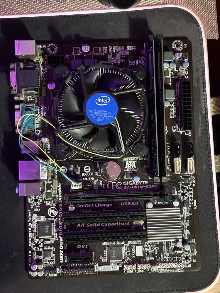Gigabyte GA-H81M-S2PV + Intel Celeron G1820 + 6GB ram