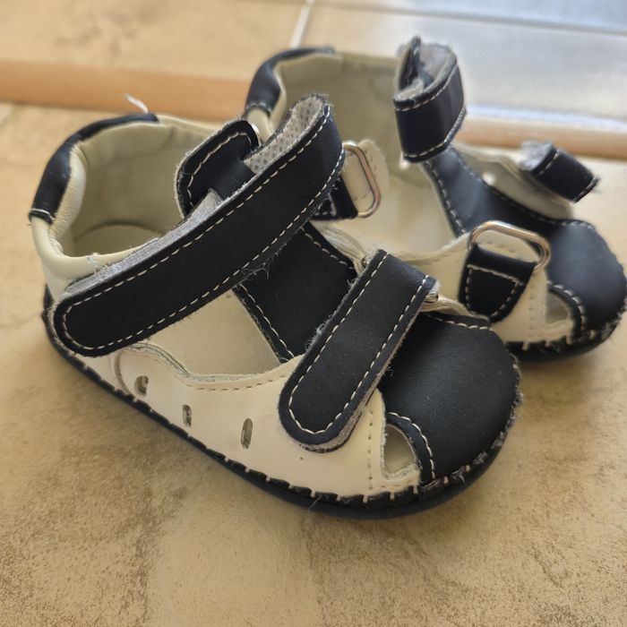 Запазени ортопедични детски обувки