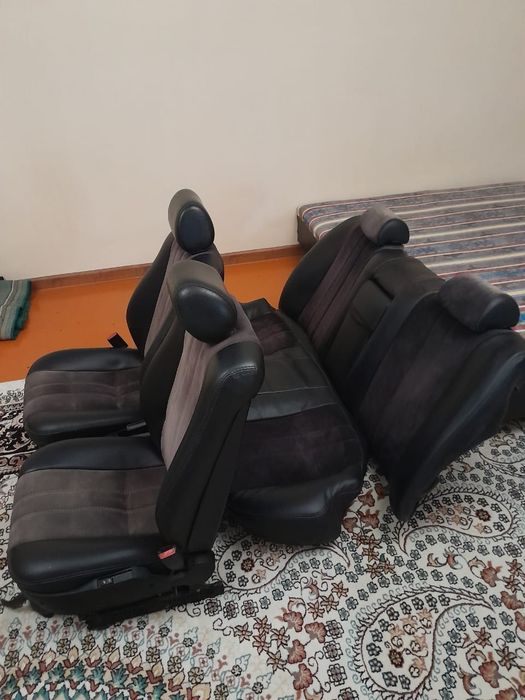 сидения бмв е34 перешитые перед зад