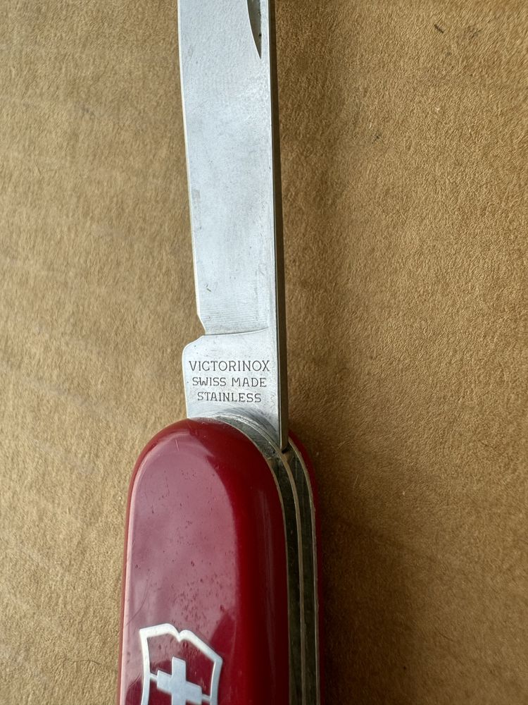 Швейцарско ножче VICTORINOX , НОЖ