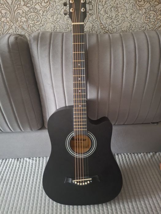 Продам новую гитару