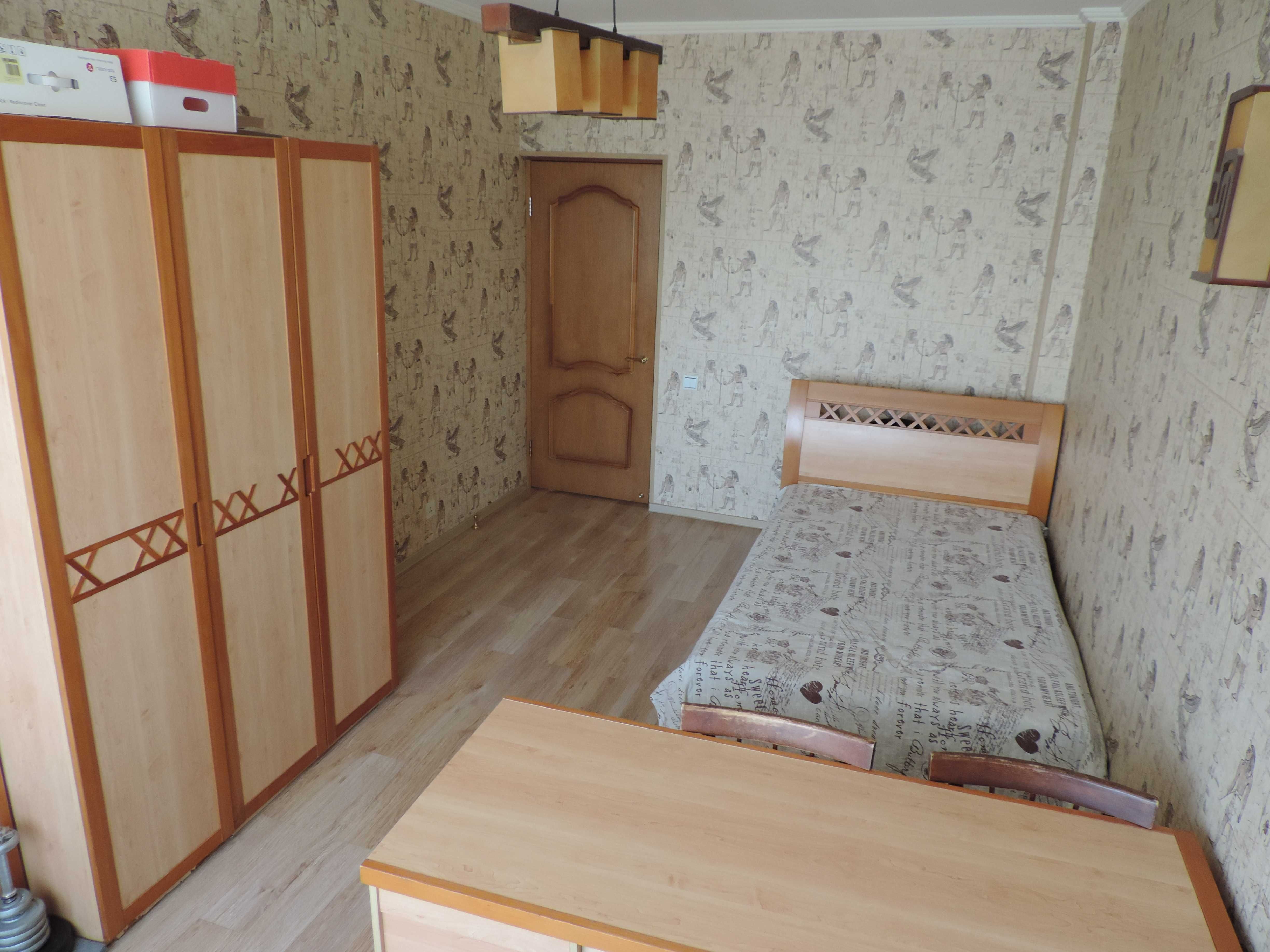 Продам добротную подростковую (детскую) комнату. Торг.