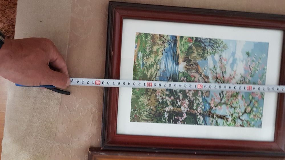 Goblenuri car cu boi si primăvară cu pomi infloriti