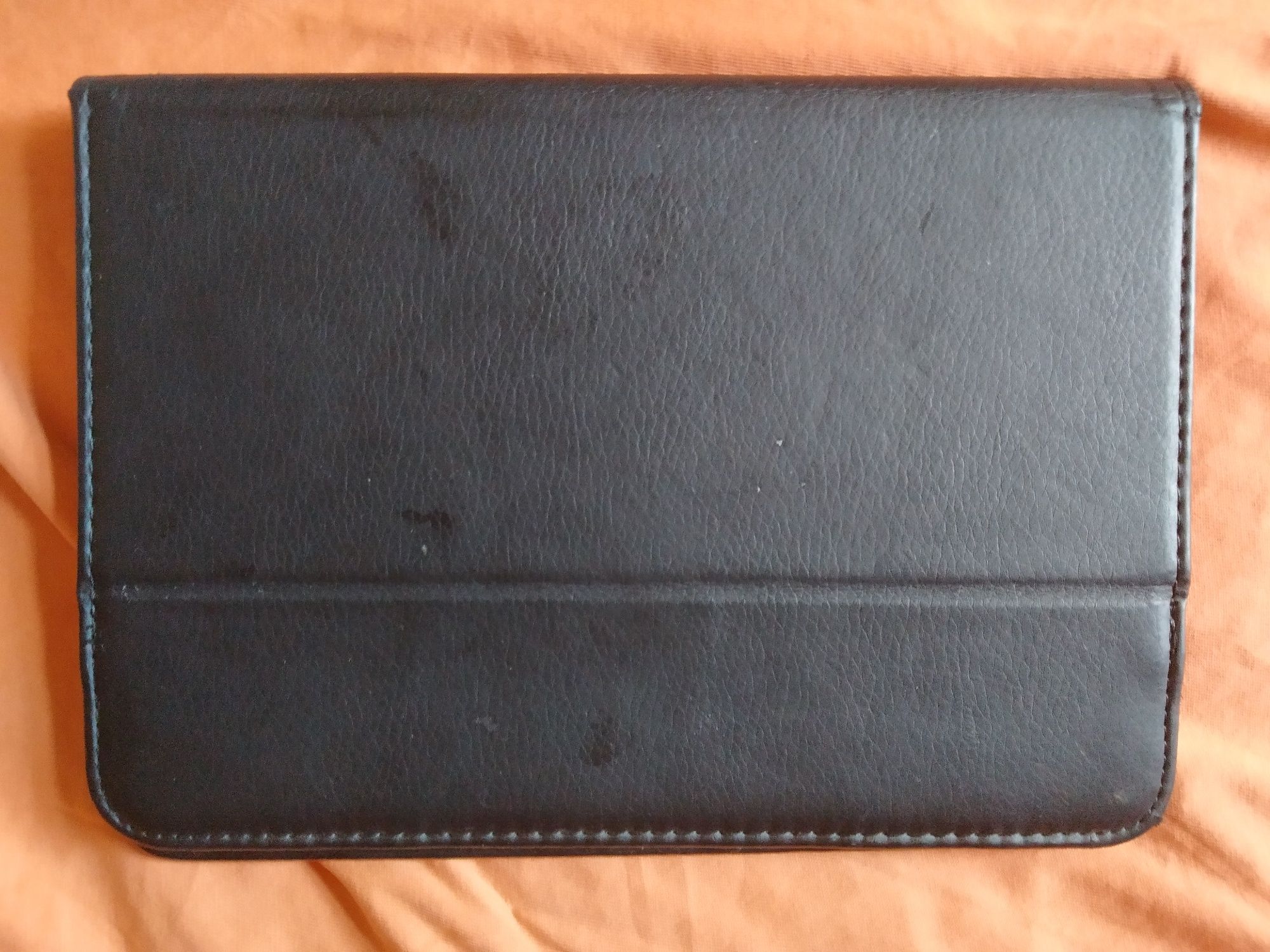 Чехол с подставкой TRUST PRIMO FOLIOдля планшетов 7-8 дюймов. Чёрный.