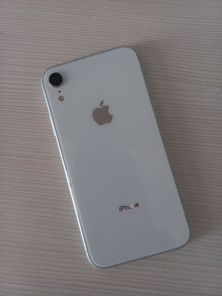 iPhone XR 64GB б/у
