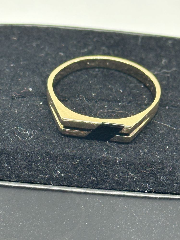 златен дамски пръстен 2.32гр 14к 585