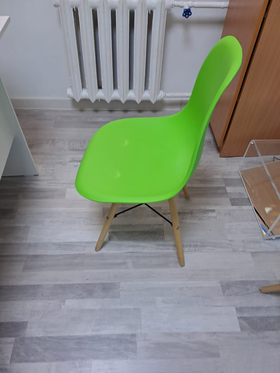 Стулья продается