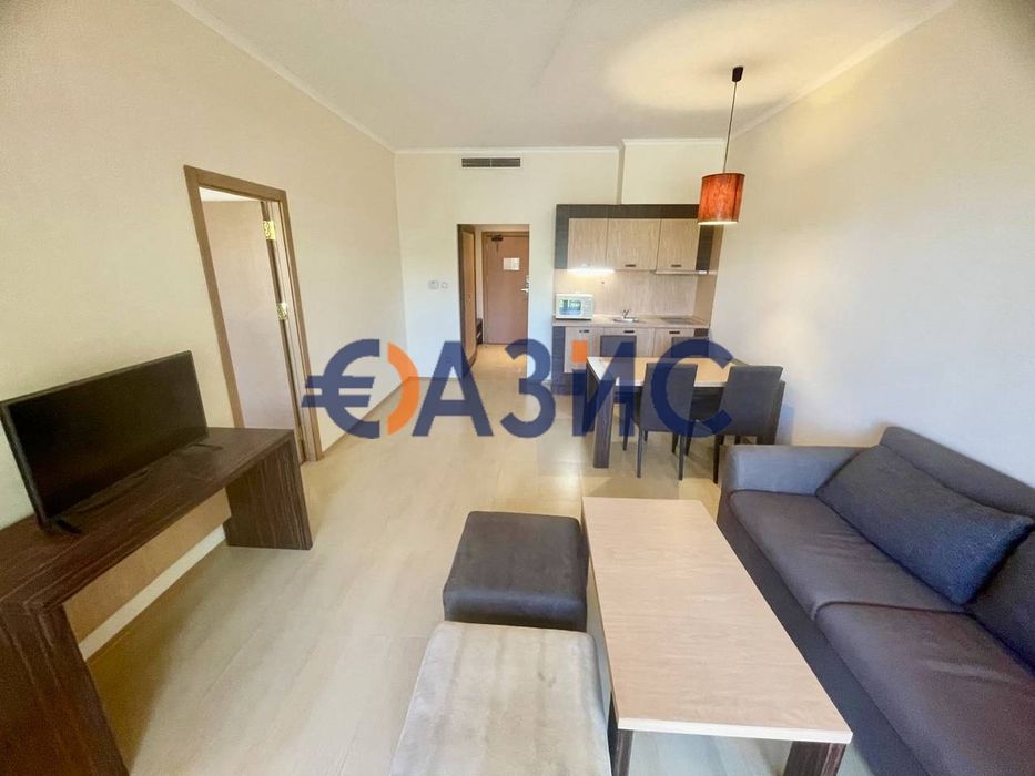 Продава се Двустаен апартамент в к.к. Слънчев бряг - 64 кв.м за 1311 €/кв.м - Снимка #1