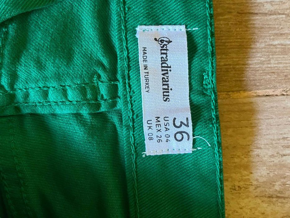 Pantaloni din denim subtire Stradivarius