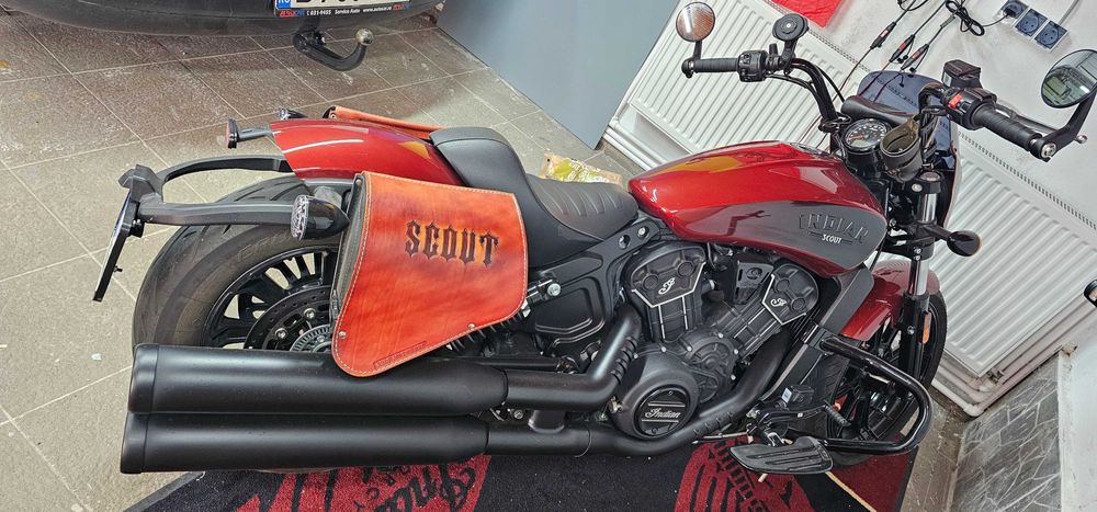 Motocicleta Indian Scout Rogue