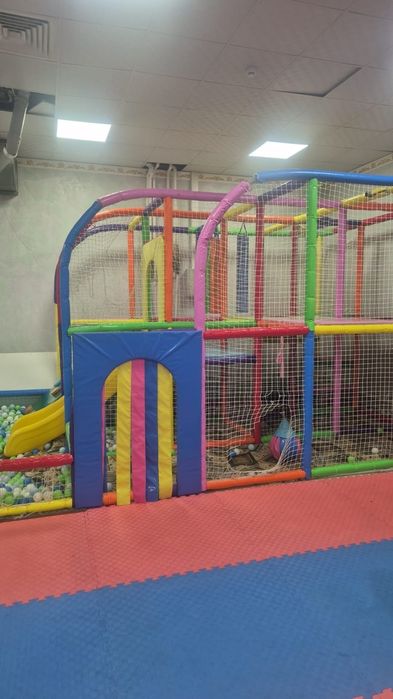 Лабиринт для игровых зала