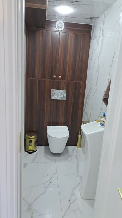 Сдается Таунхаус в районе Аэропорта,за мини маркетом "Юксалиш"