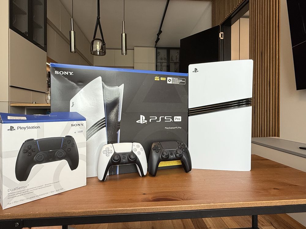 Playstation 5 Pro 2T + 2 джойстик