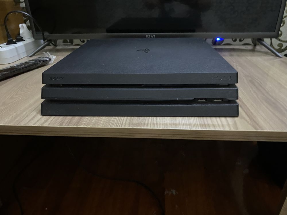 Playstation 4 pro 1TB