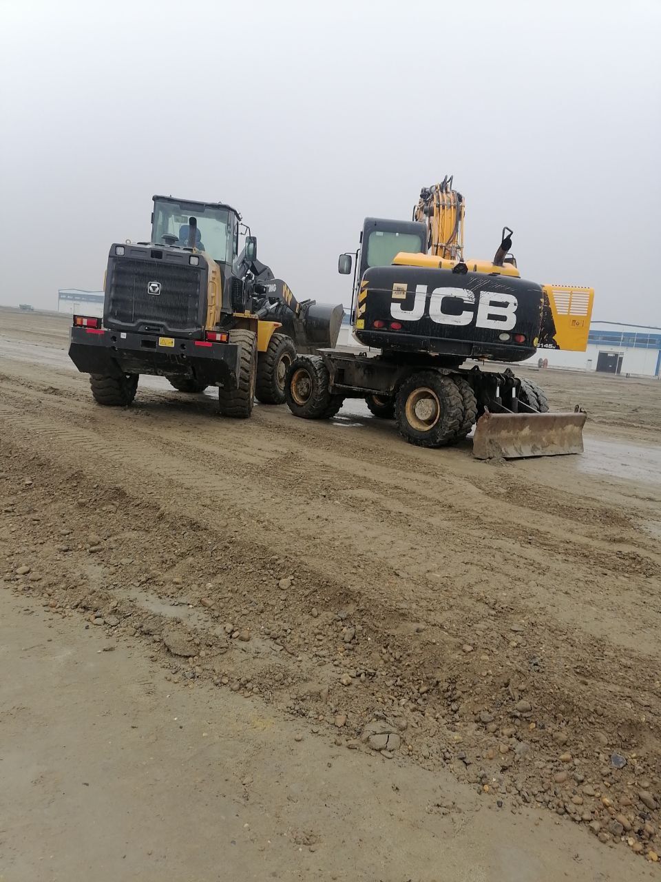 Pogruzka1.8 Ekiskavator 145JSB xizmati