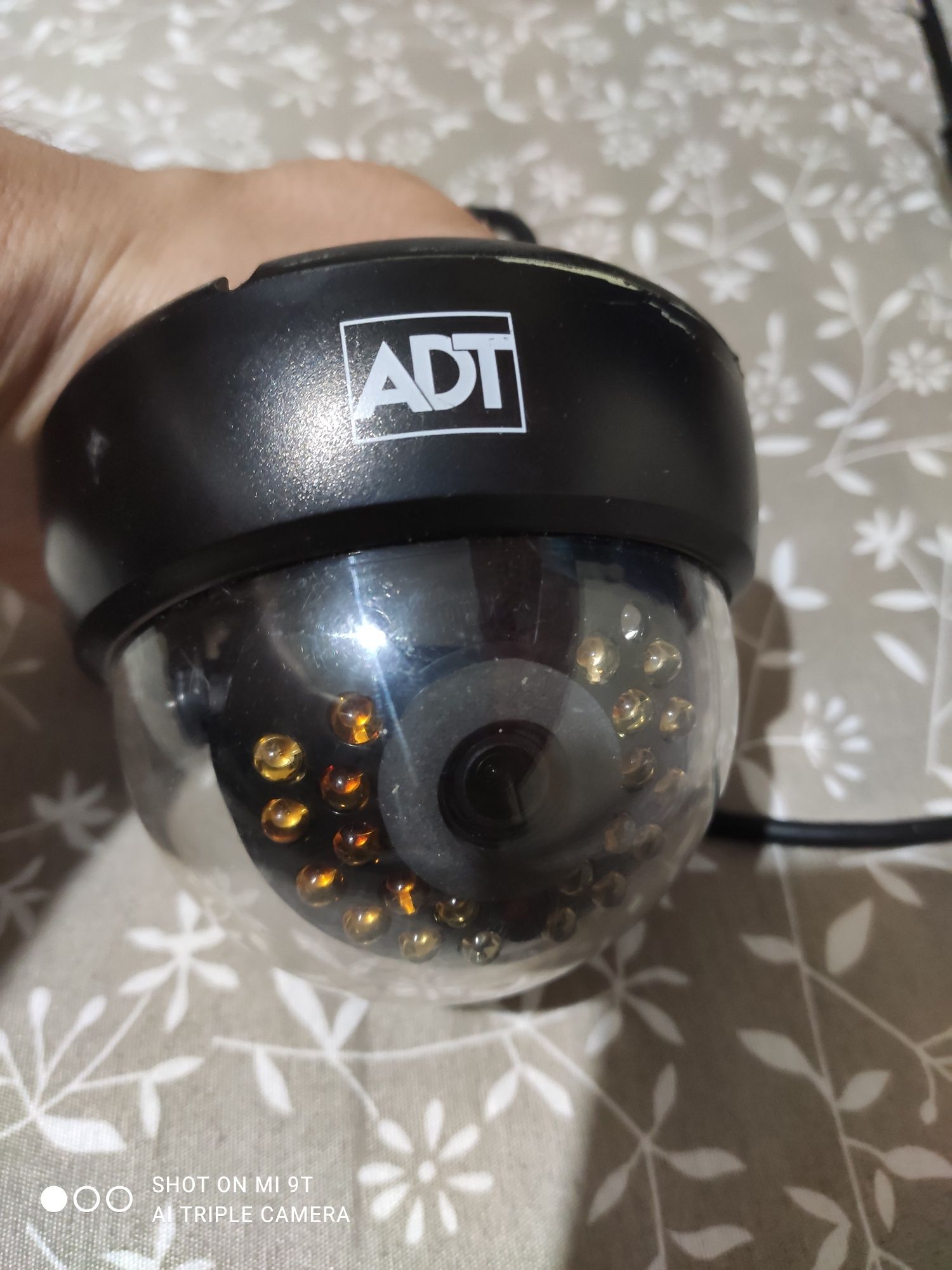 Продам камеру adt full hd