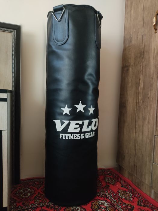 Boks meshok perchatkasi bilan