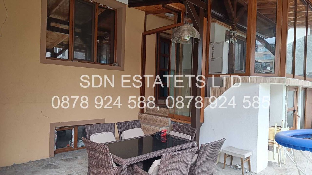 Продава се Етаж от къща в Казанлък - 90 кв.м за 2778 €/кв.м - Снимка #8