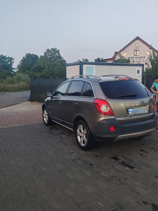 Opel Antara    2.0