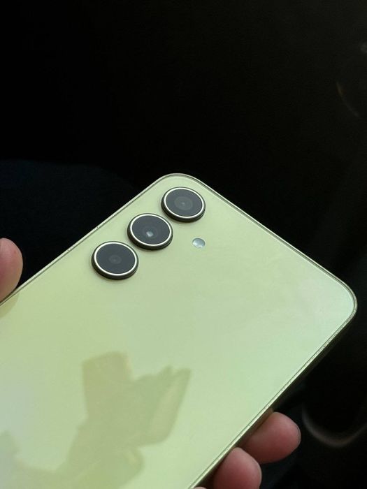 Samsung galaxy A35 128gb ideal