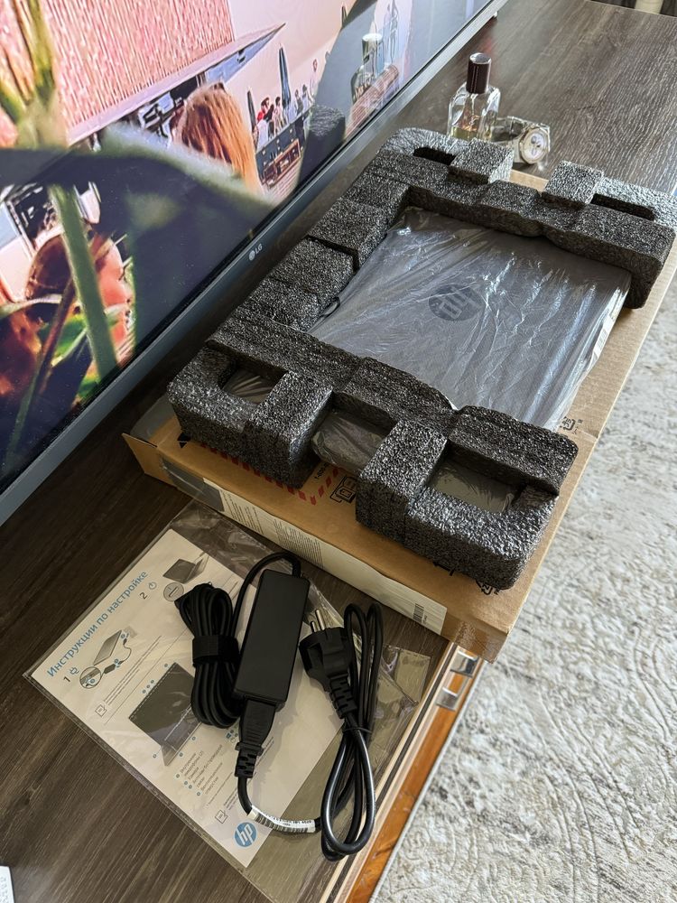 Продам Laptop HP 256GB,  AMD Ryzen 5 (4500U)