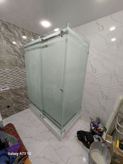 Rombik oyna, dushavoy kabina, orsteklo pechat hizmati