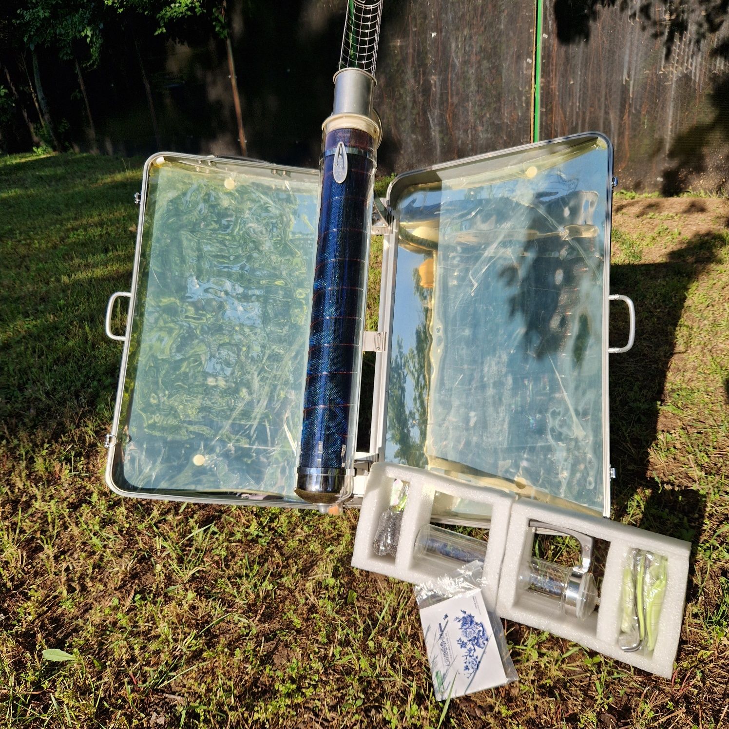 Cuptor solar portabil nou ideal camping.Poze reale!