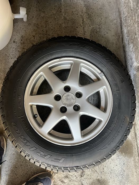 Гуми с джанти 15- ки 5/100 ваг