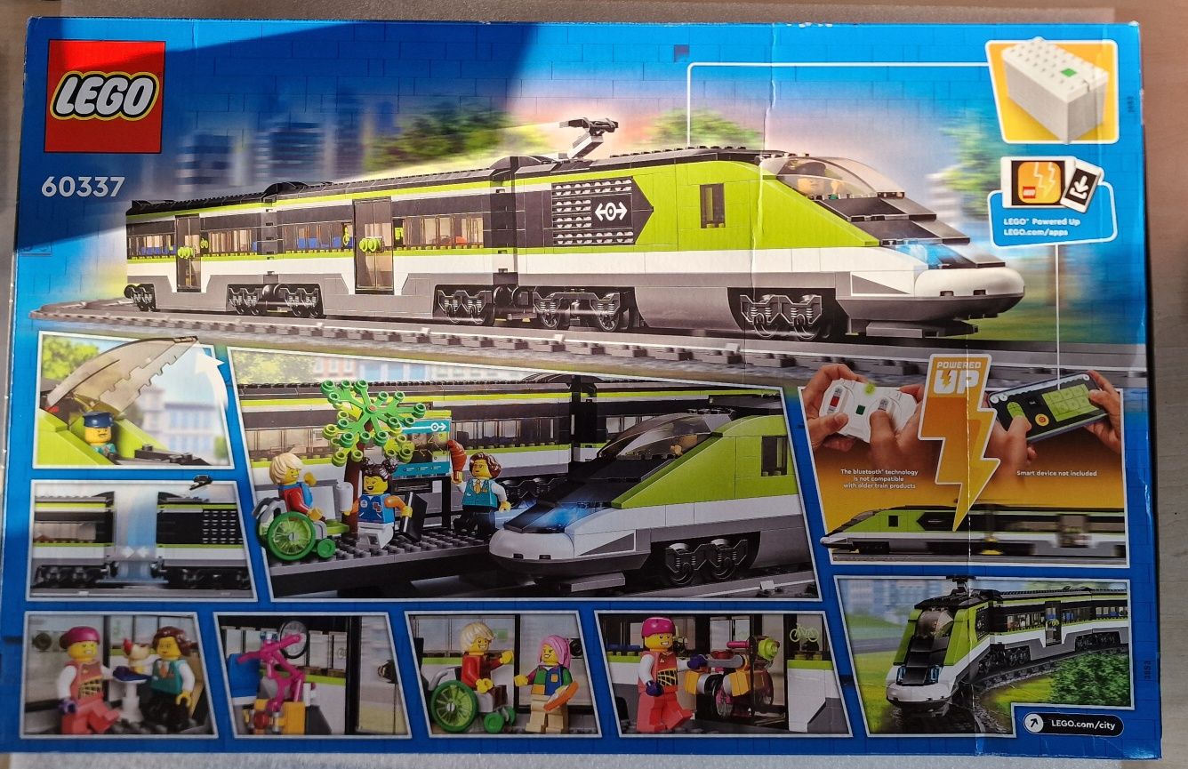 Vand LEGO City - Tren expres de pasageri 60337, 764 piese Sigilat