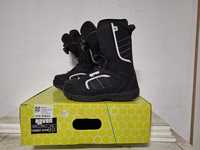 Set Boots Raven mărime 38 EU si Snowboard K2 SkyLite 140cm